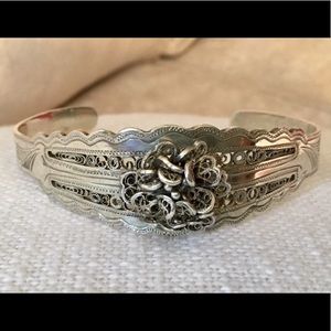 Vintage sterling silver cuff bracelet